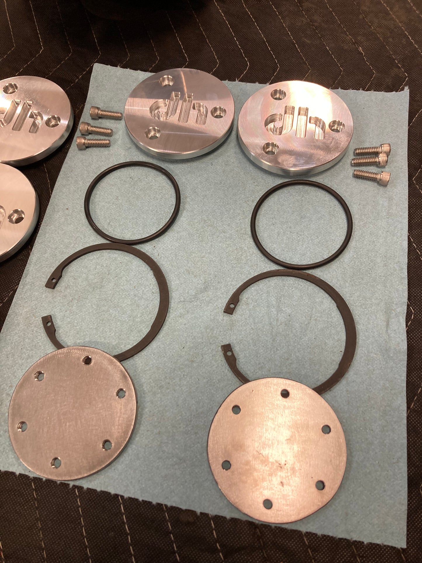 Dana 44 CNC Hub Cover Kit